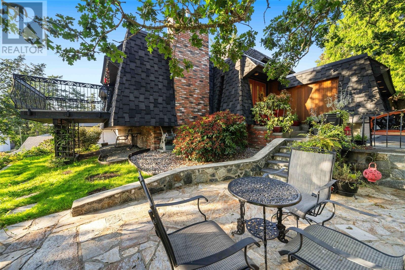 994 Landeen Pl