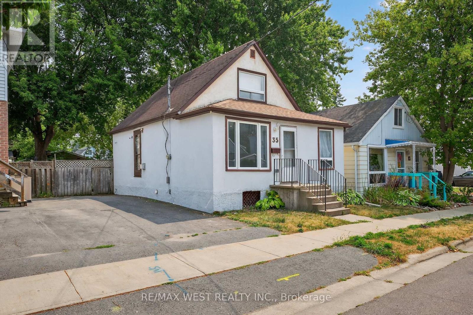 35 KINGSCOURT AVENUE