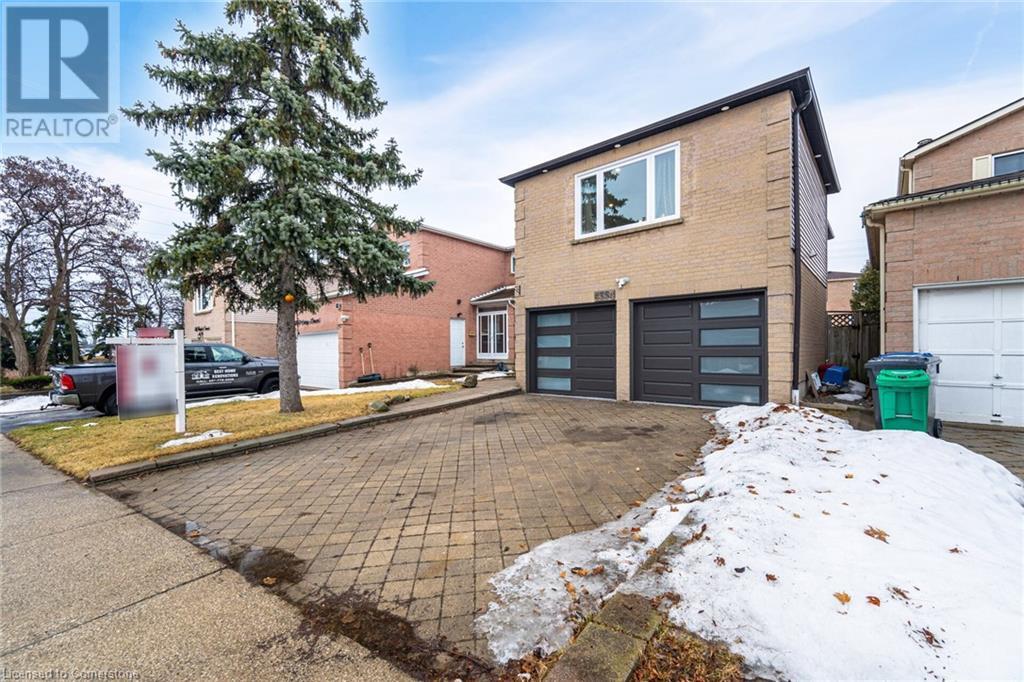 4354 WATERFORD Crescent