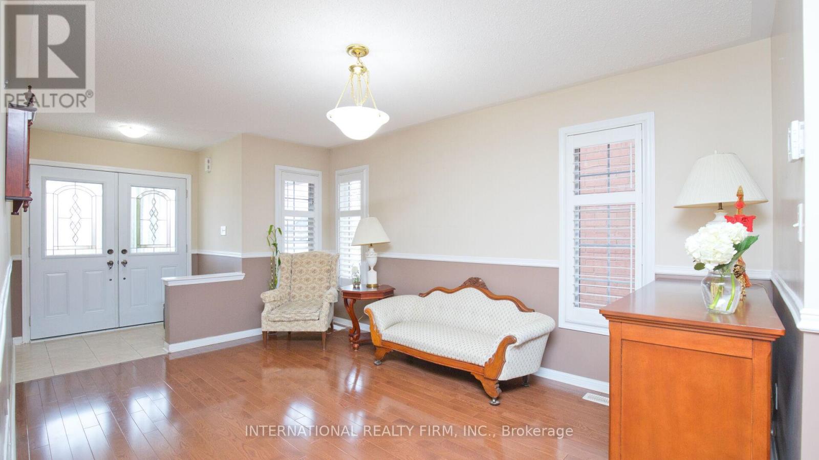 30 BENMORE CRESCENT