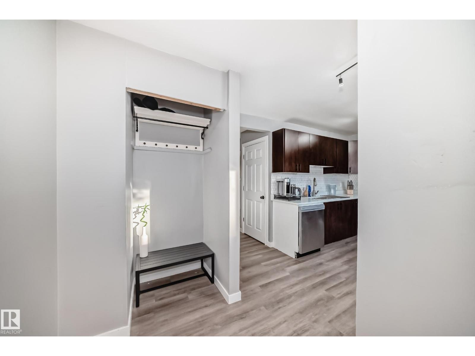 1272 LAKEWOOD RD W NW