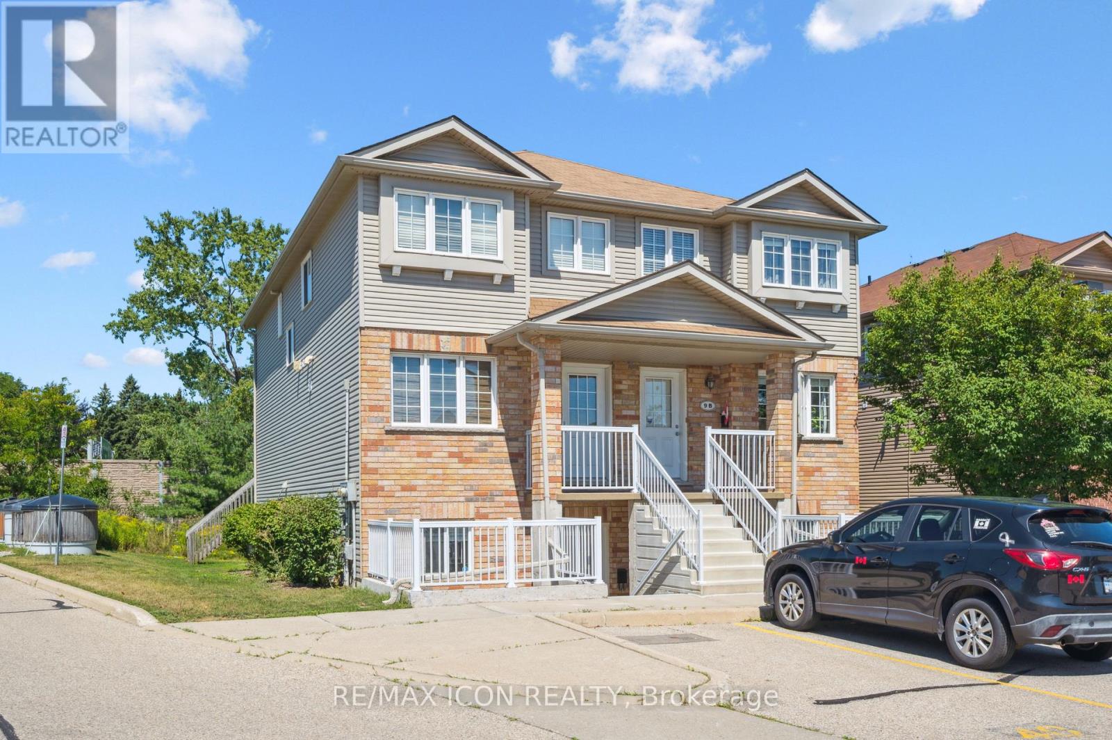 9D - 50 HOWE DRIVE
