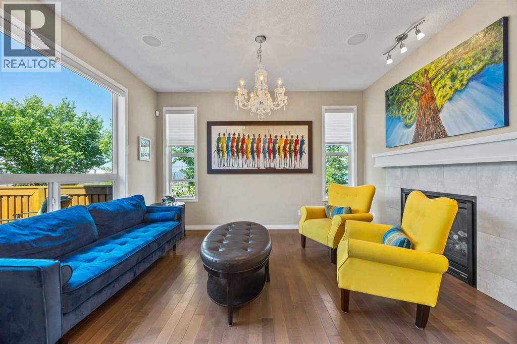 184 Cougar Ridge Manor SW