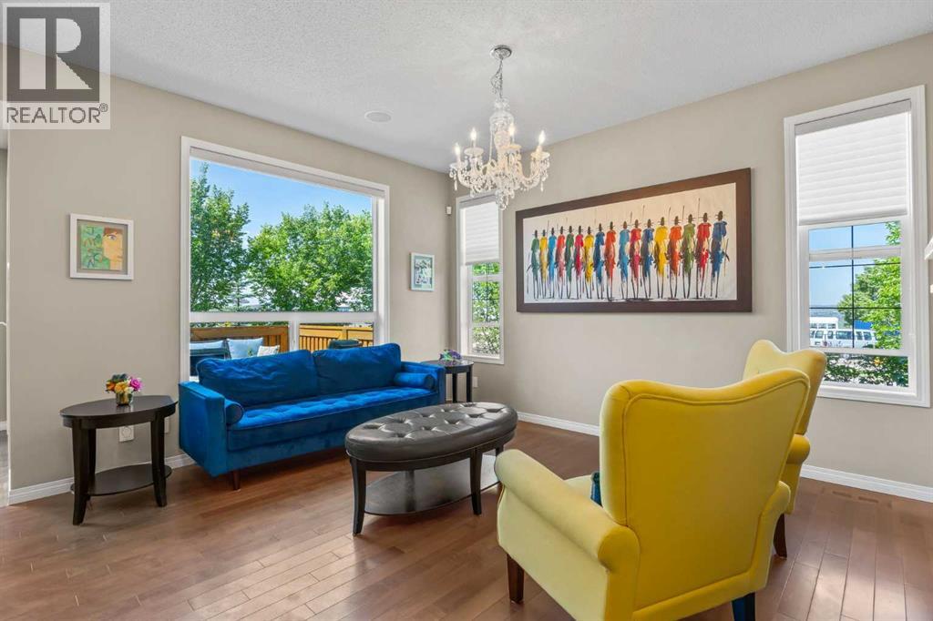 184 Cougar Ridge Manor SW