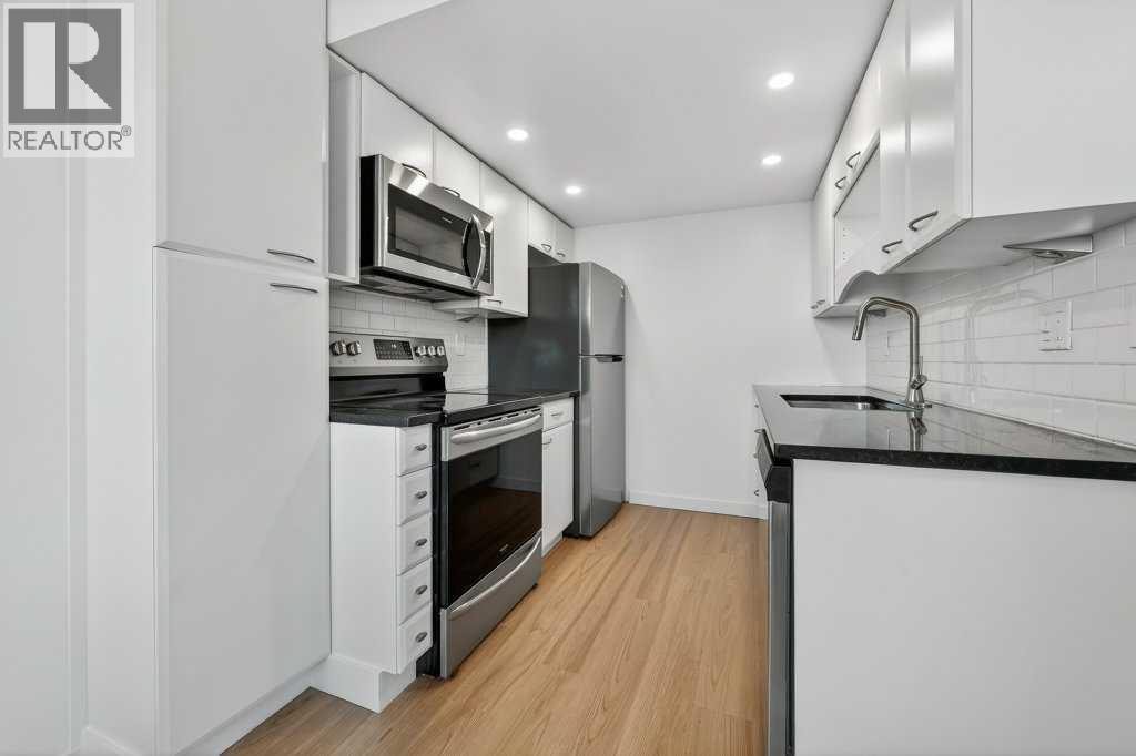 17, 1055 72 Avenue NW