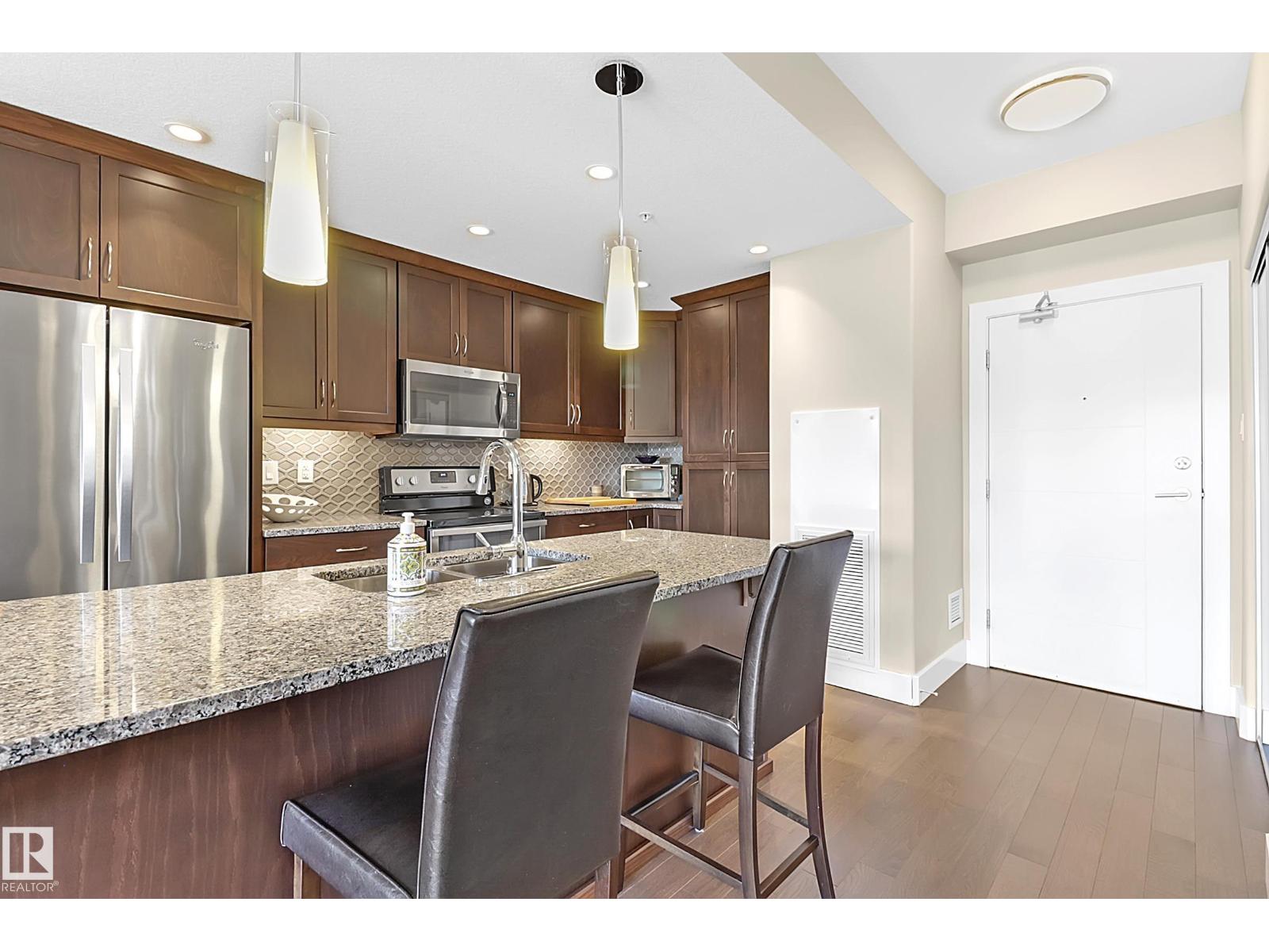 #226 11074 ELLERSLIE RD SW