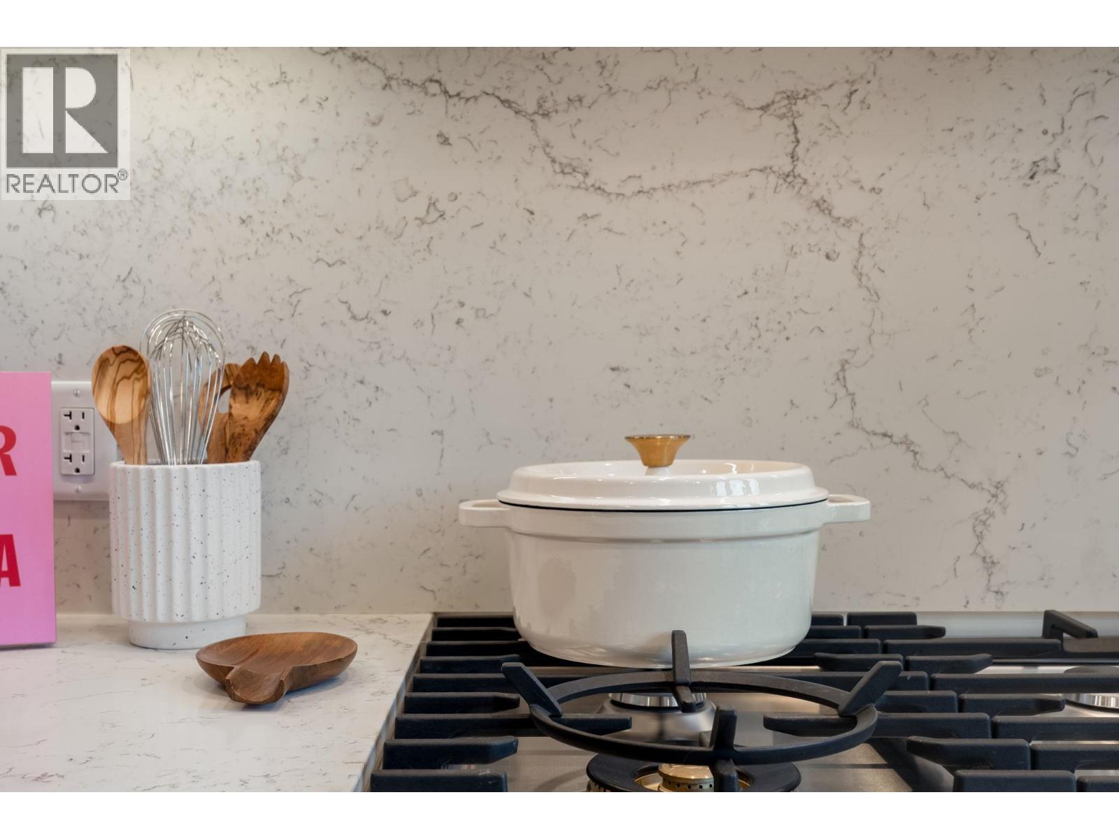 197 W KING EDWARD AVENUE