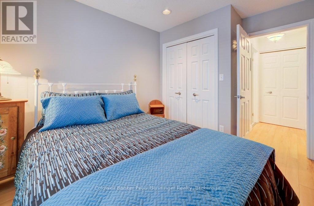 16 - 874 ARLINGTON STREET