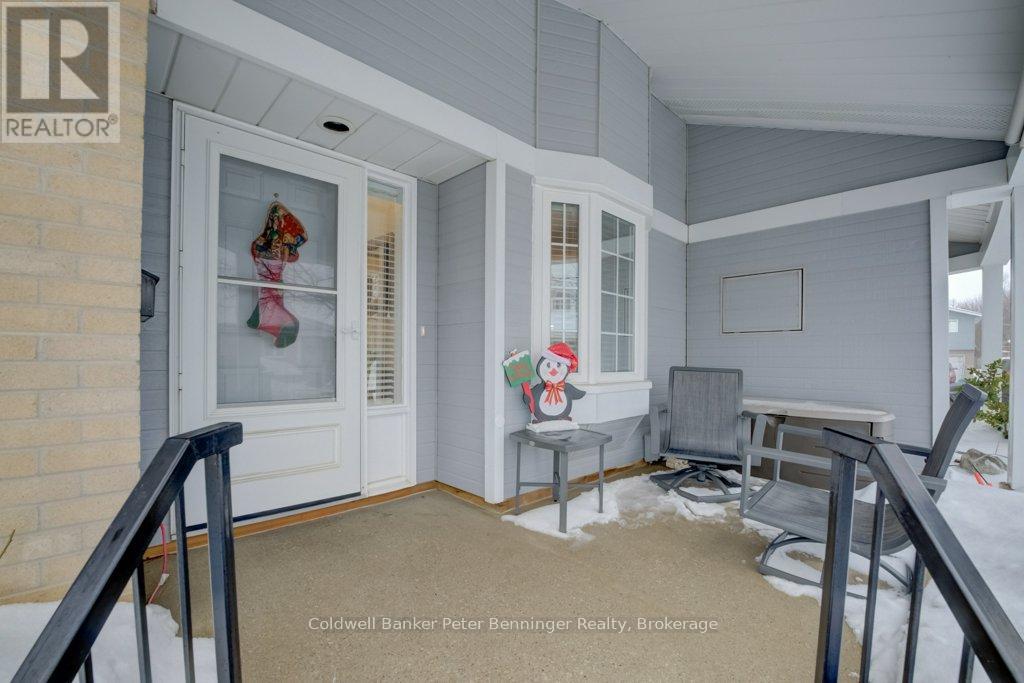 16 - 874 ARLINGTON STREET