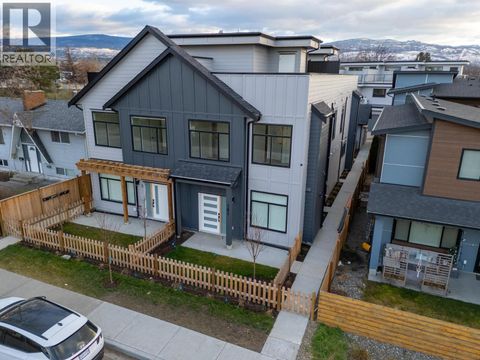 781 Raymer Avenue Unit# 2 Kelowna BC V1Y4Z7