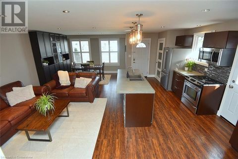 614 UPPER PARADISE Road Hamilton ON L9C5P6