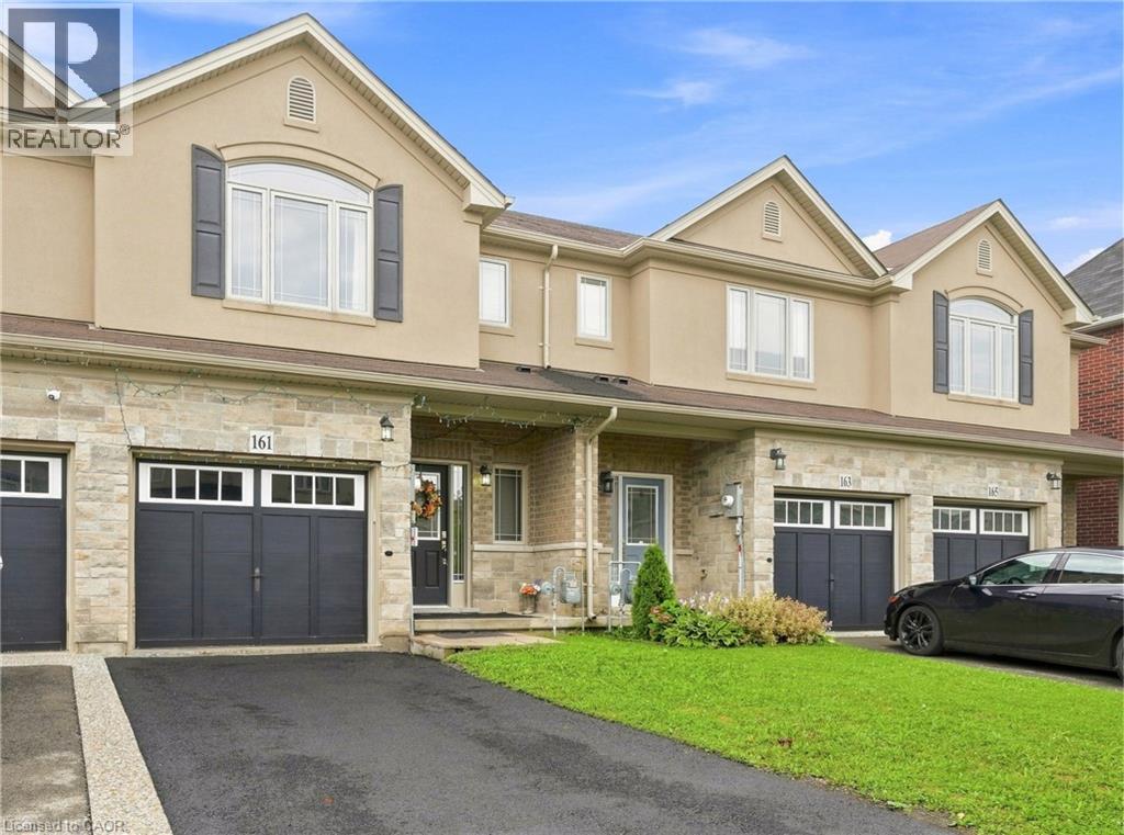 161 KINSMAN Drive