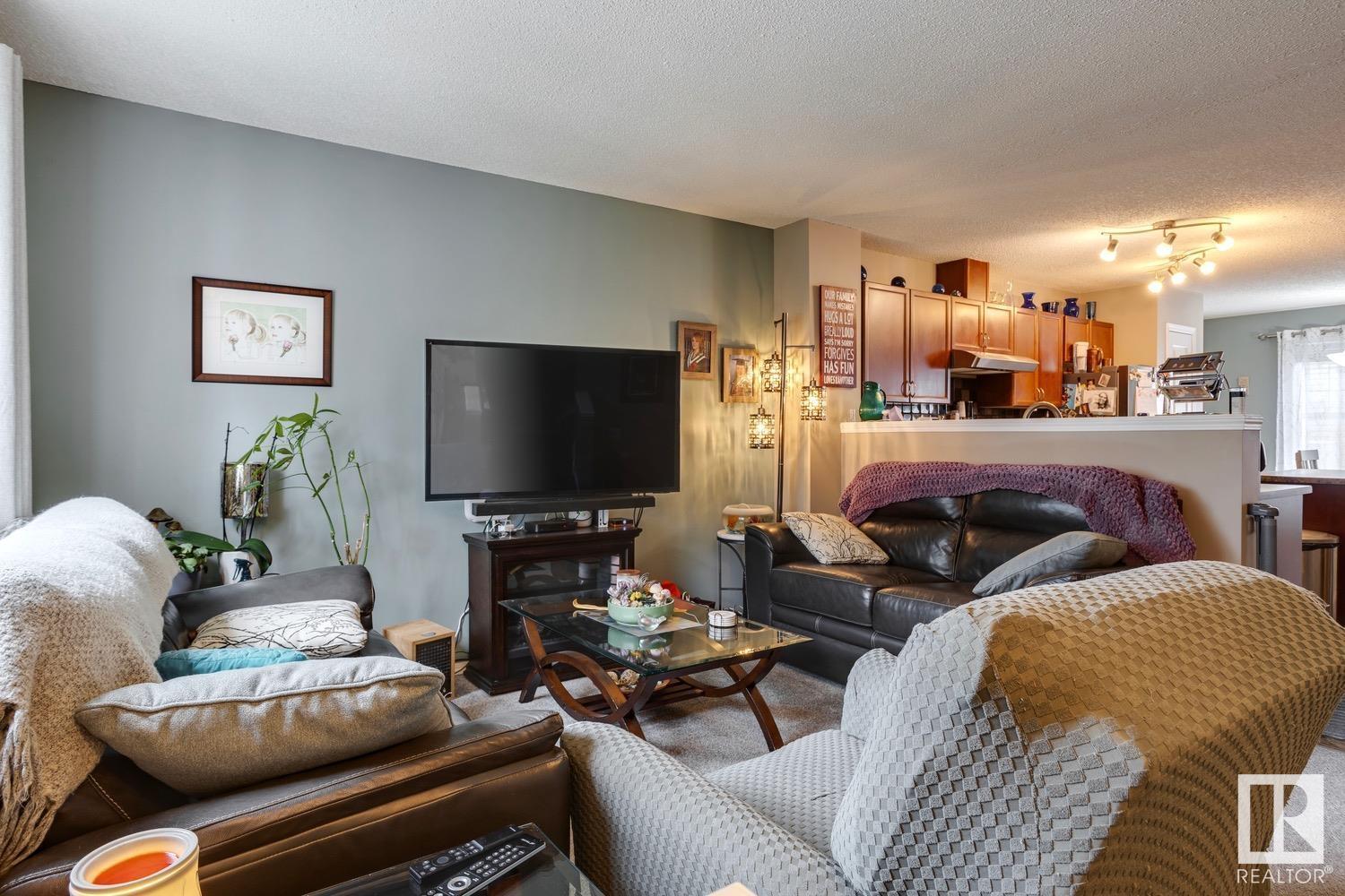 #165 5604 199 ST NW