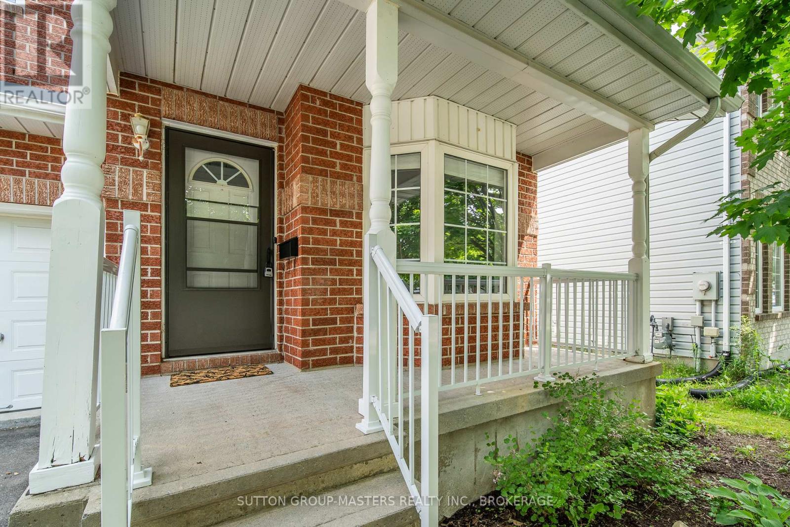 430 FIELDSTONE DRIVE