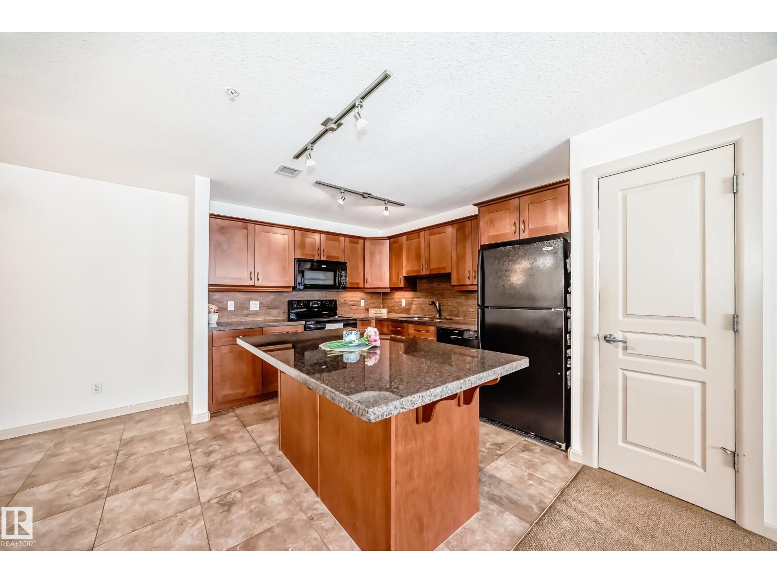 #119 400 PALISADES WY