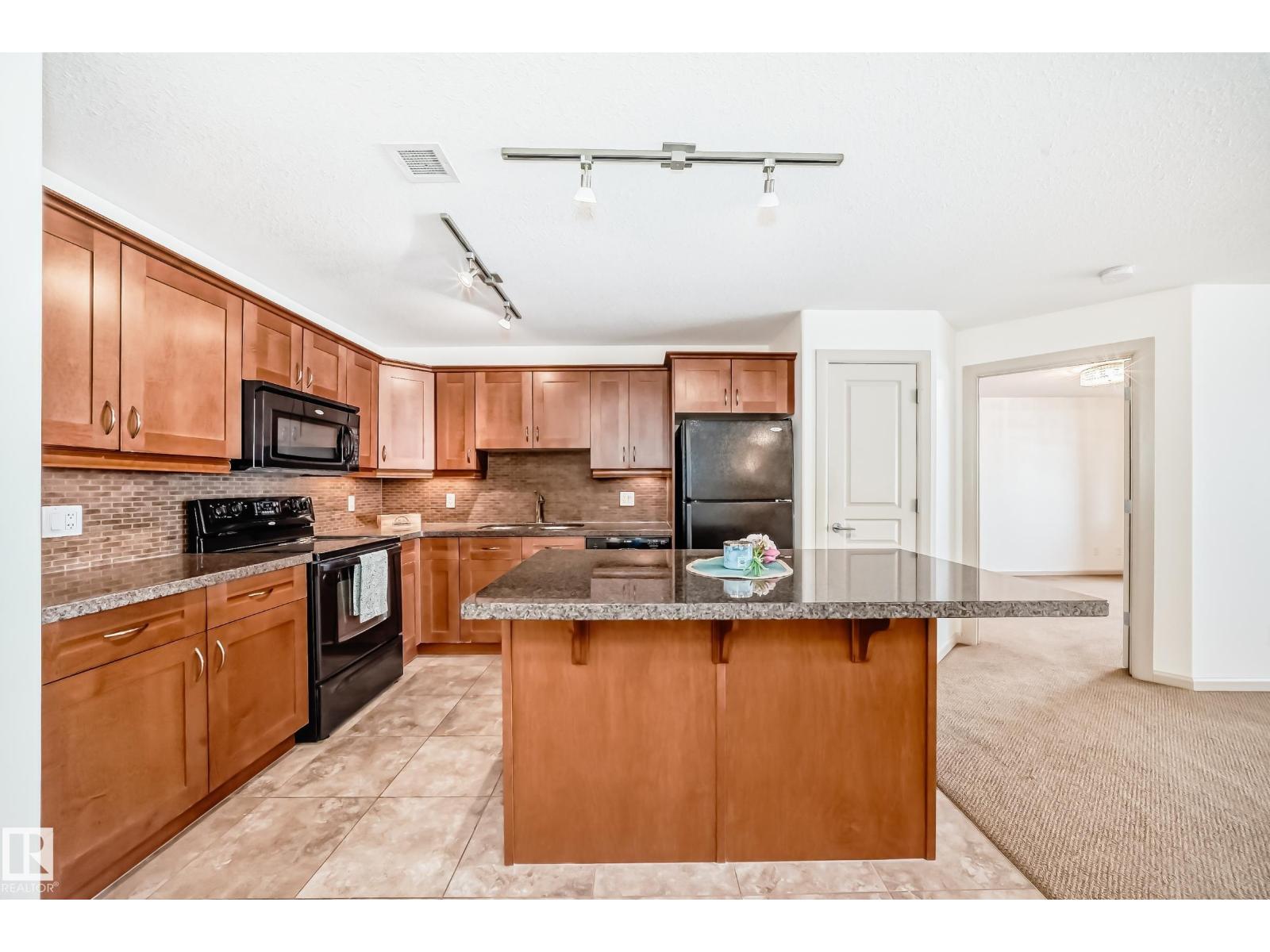 #119 400 PALISADES WY