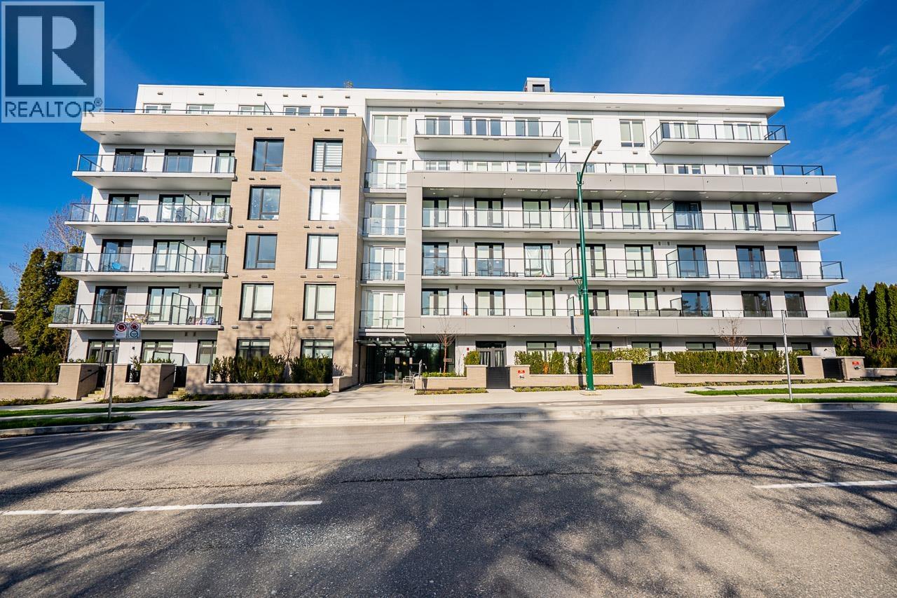 105 6859 CAMBIE STREET