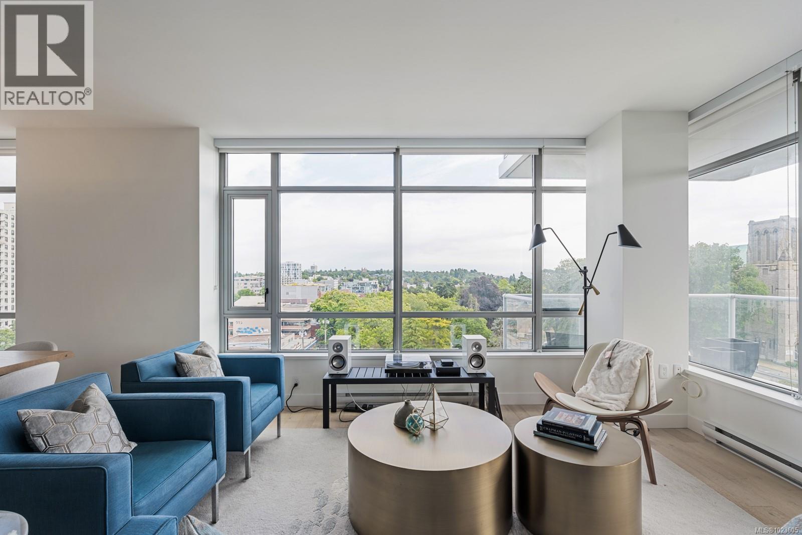 904 838 Broughton St