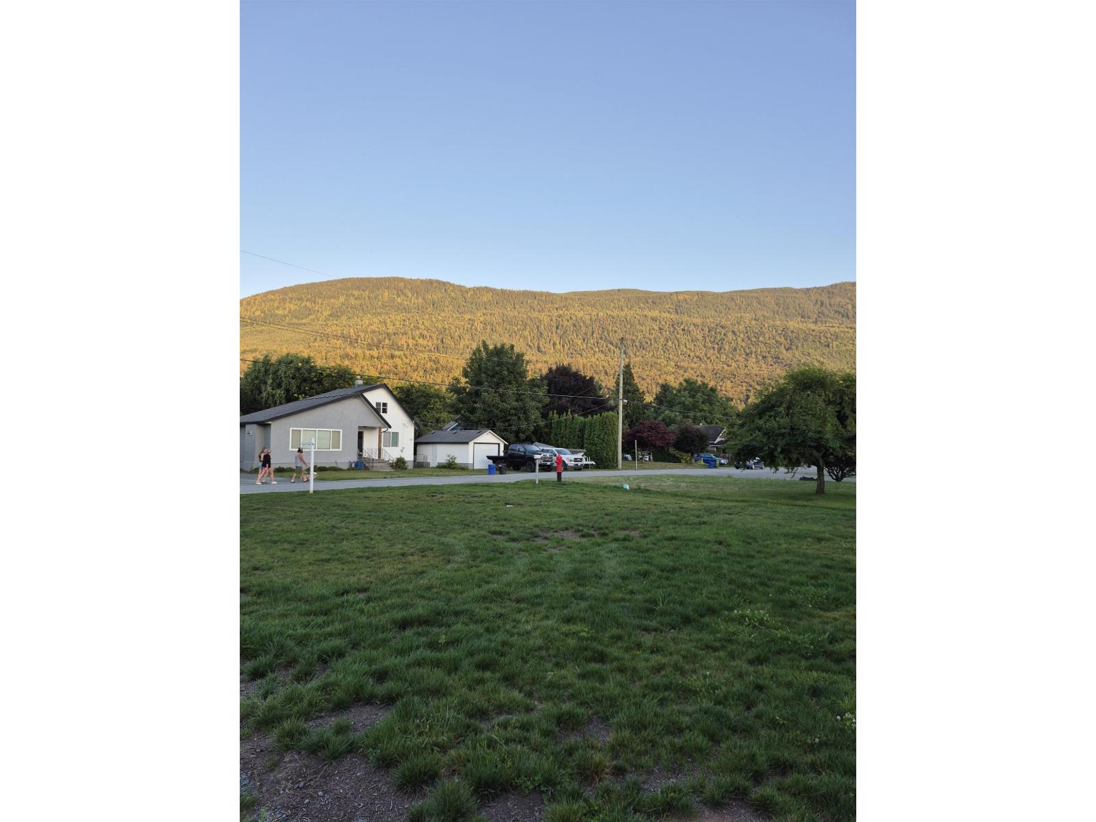 4469 COMMUNITY STREET|Yarrow