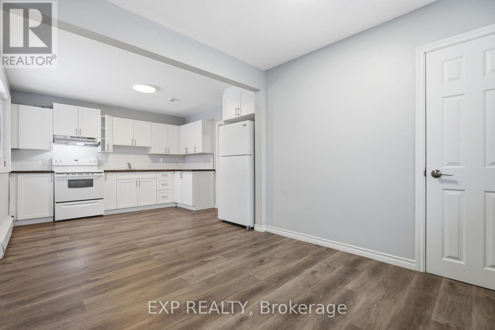 UNIT A - 104 SOUTH STREET E