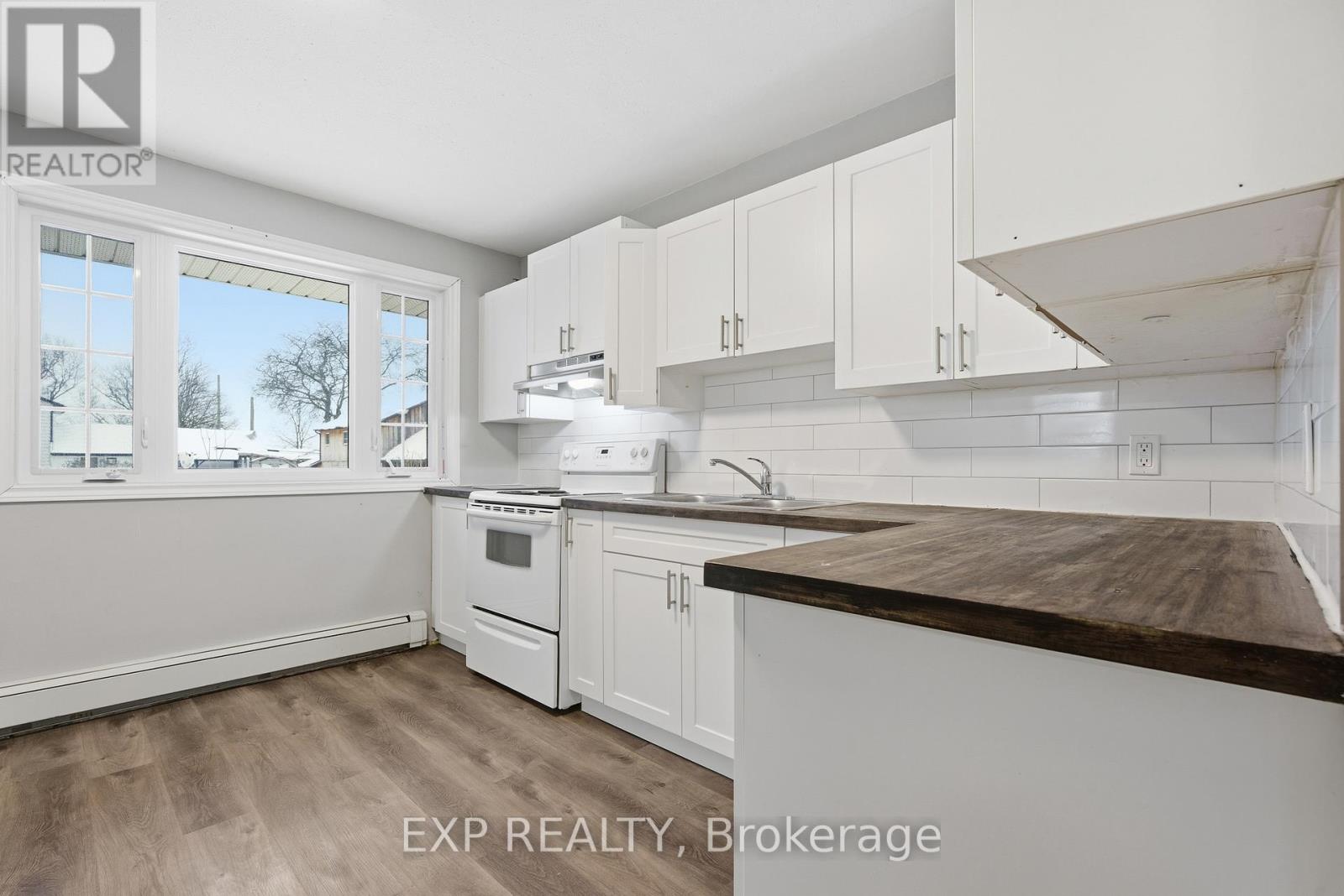 UNIT A - 104 SOUTH STREET E