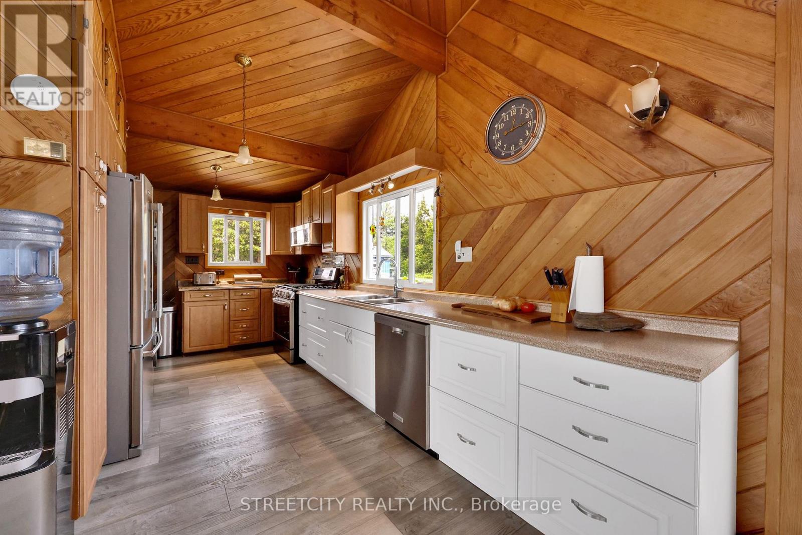 35 BROOKS LANDING ROAD