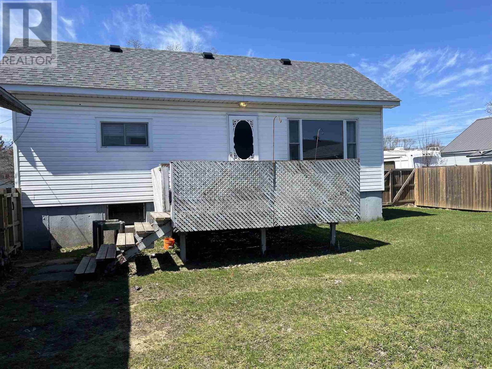 Homes for Sale Sault Ste. Marie 556 Cooper ST