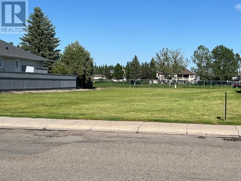 105 Fairway Drive Coaldale AB T1M1H1