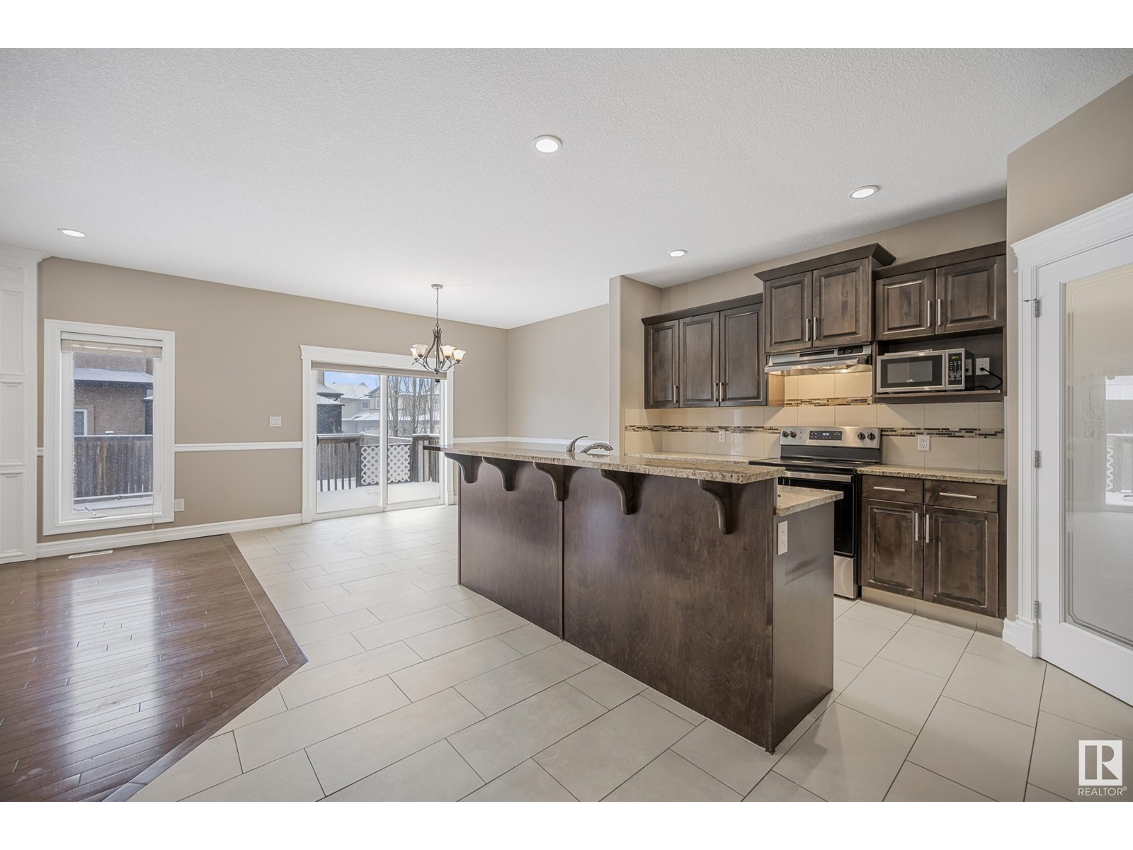 1314 CUNNINGHAM DR SW