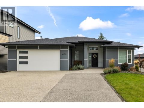 2573 Crown Crest Drive West Kelowna BC V4T3N3