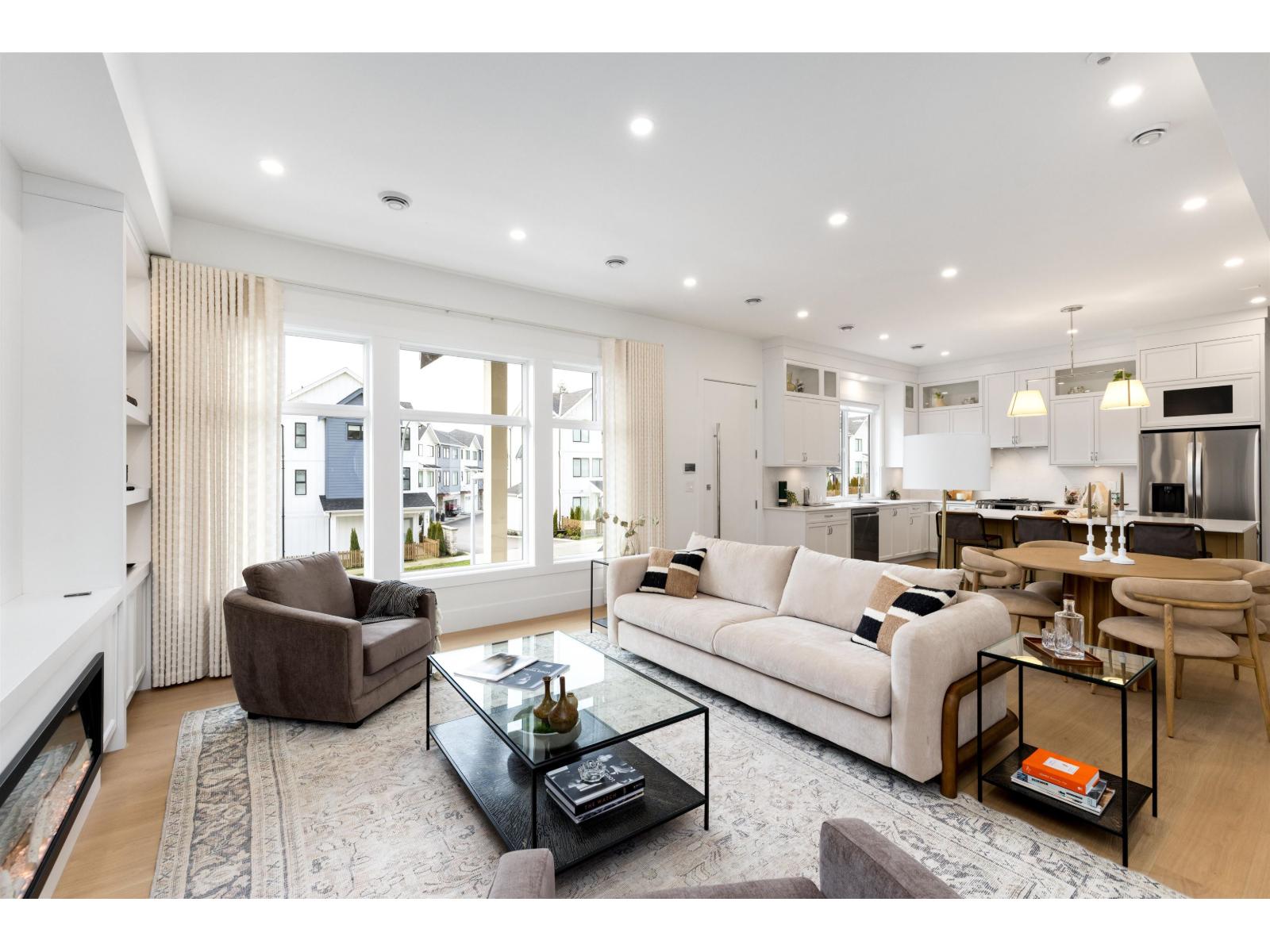 101 1810 165A STREET