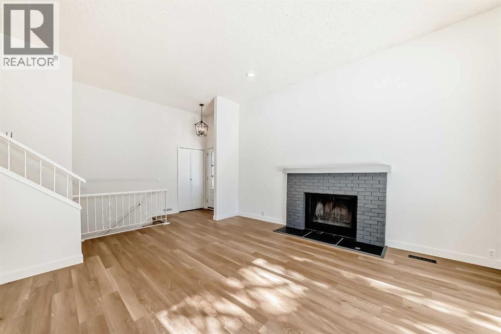 52 Cedarwood Place SW