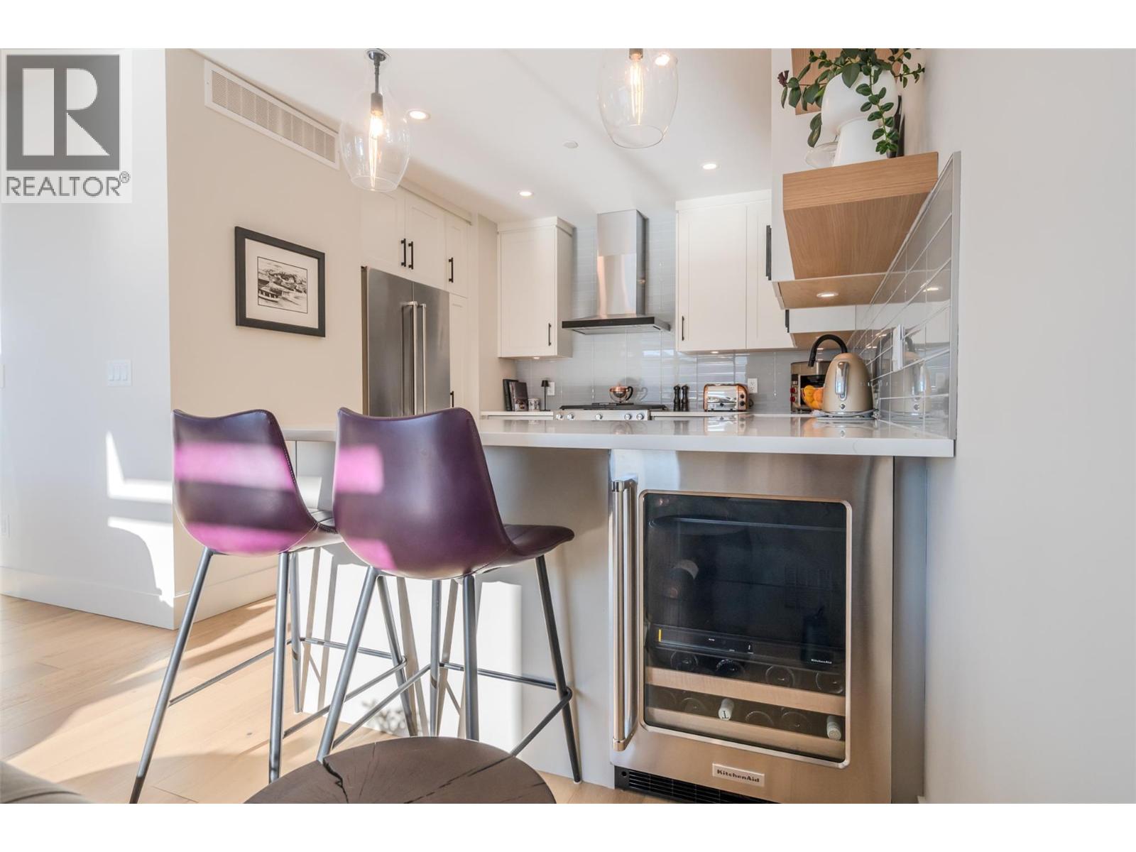 6007 Princess Street