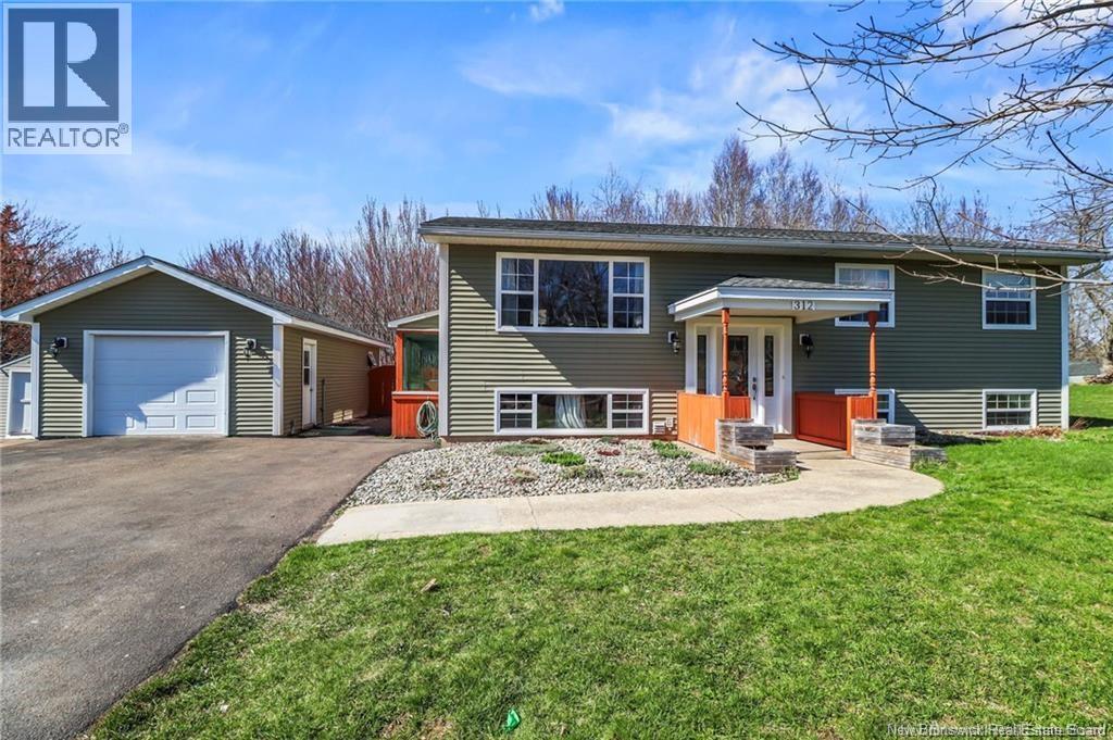 Photo 1 of 9 — 312 Bayview Court, Dieppe, NB E1A7L8