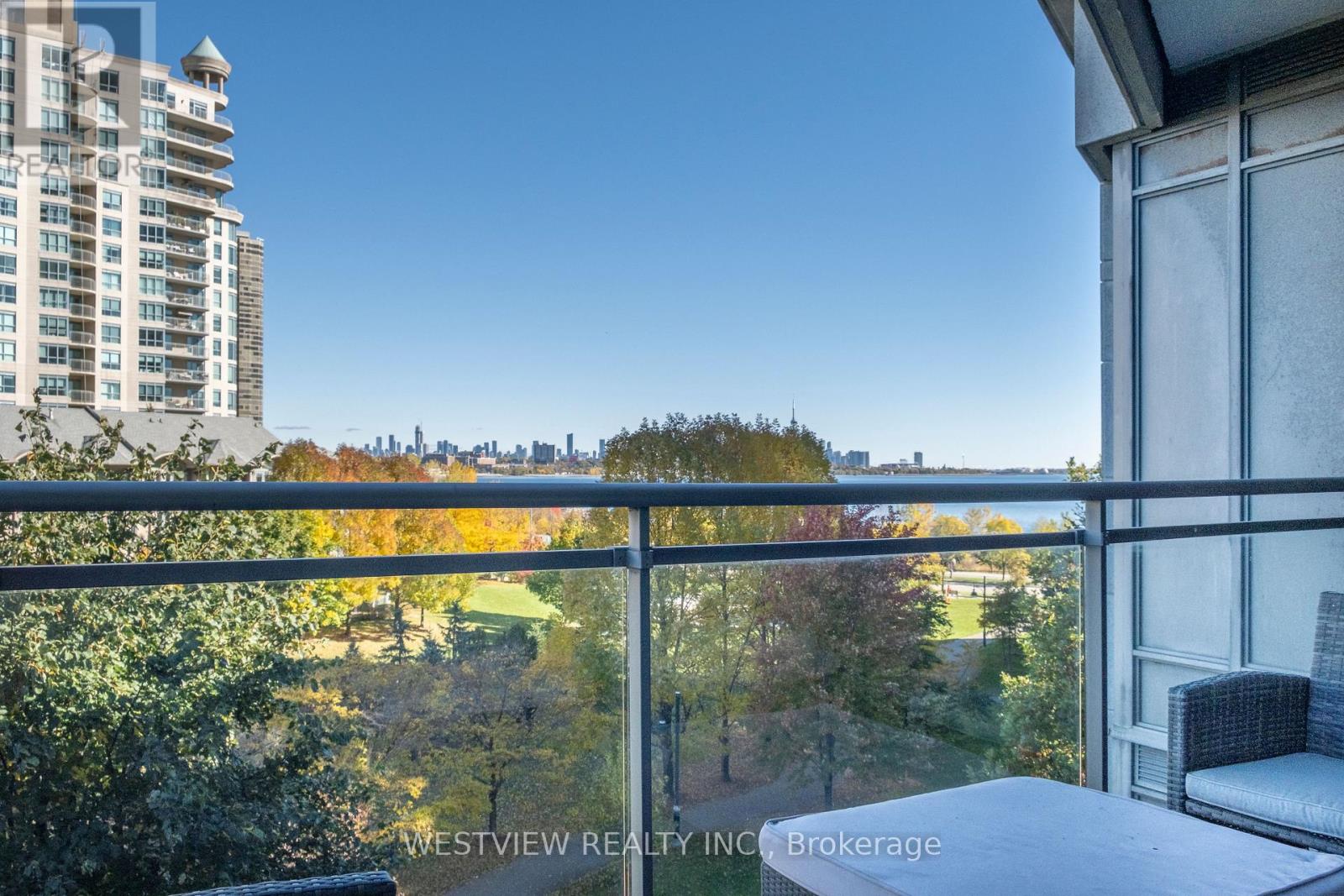 413 - 2119 LAKE SHORE BOULEVARD W