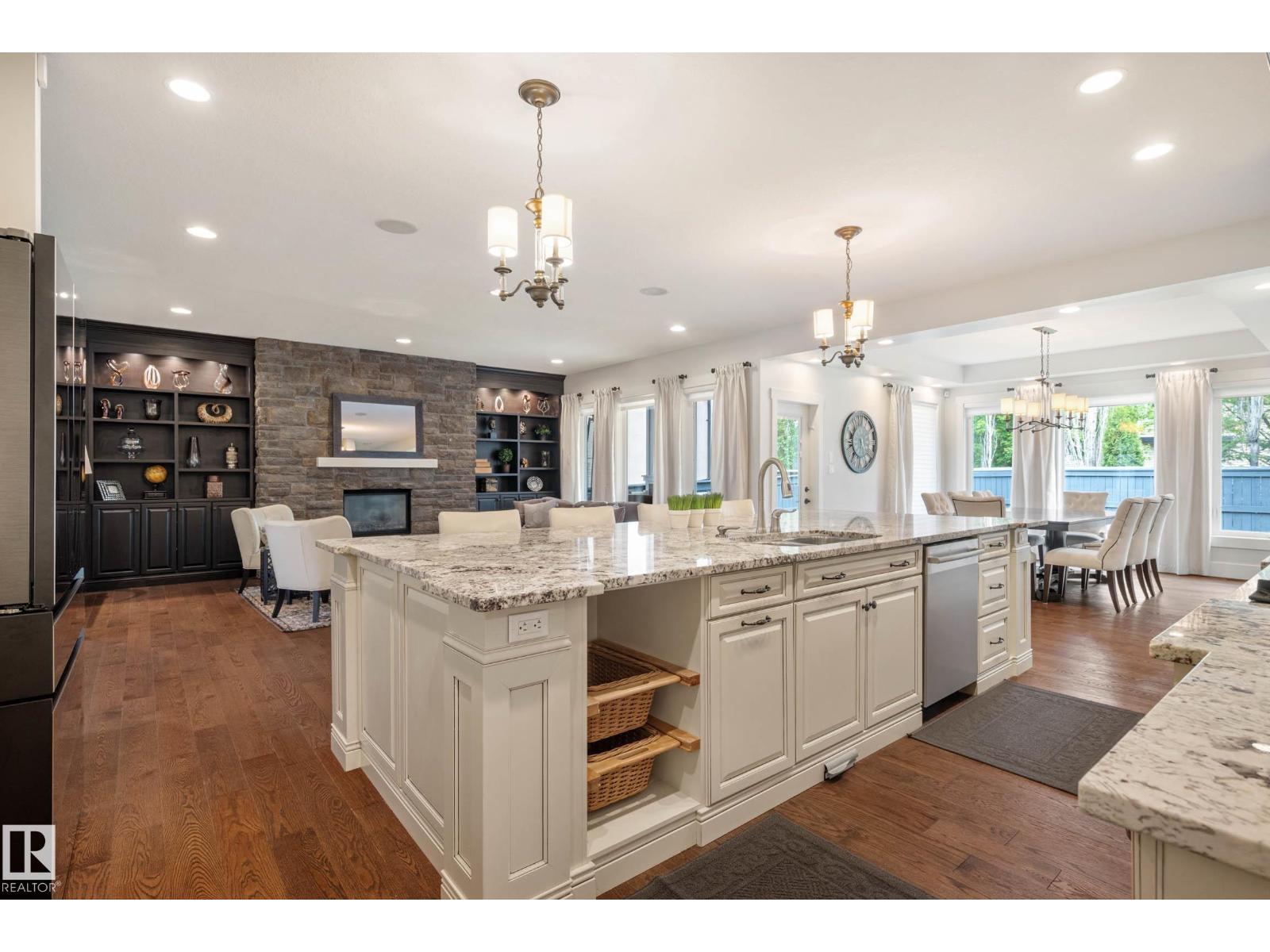 5212 MULLEN CREST CT NW
