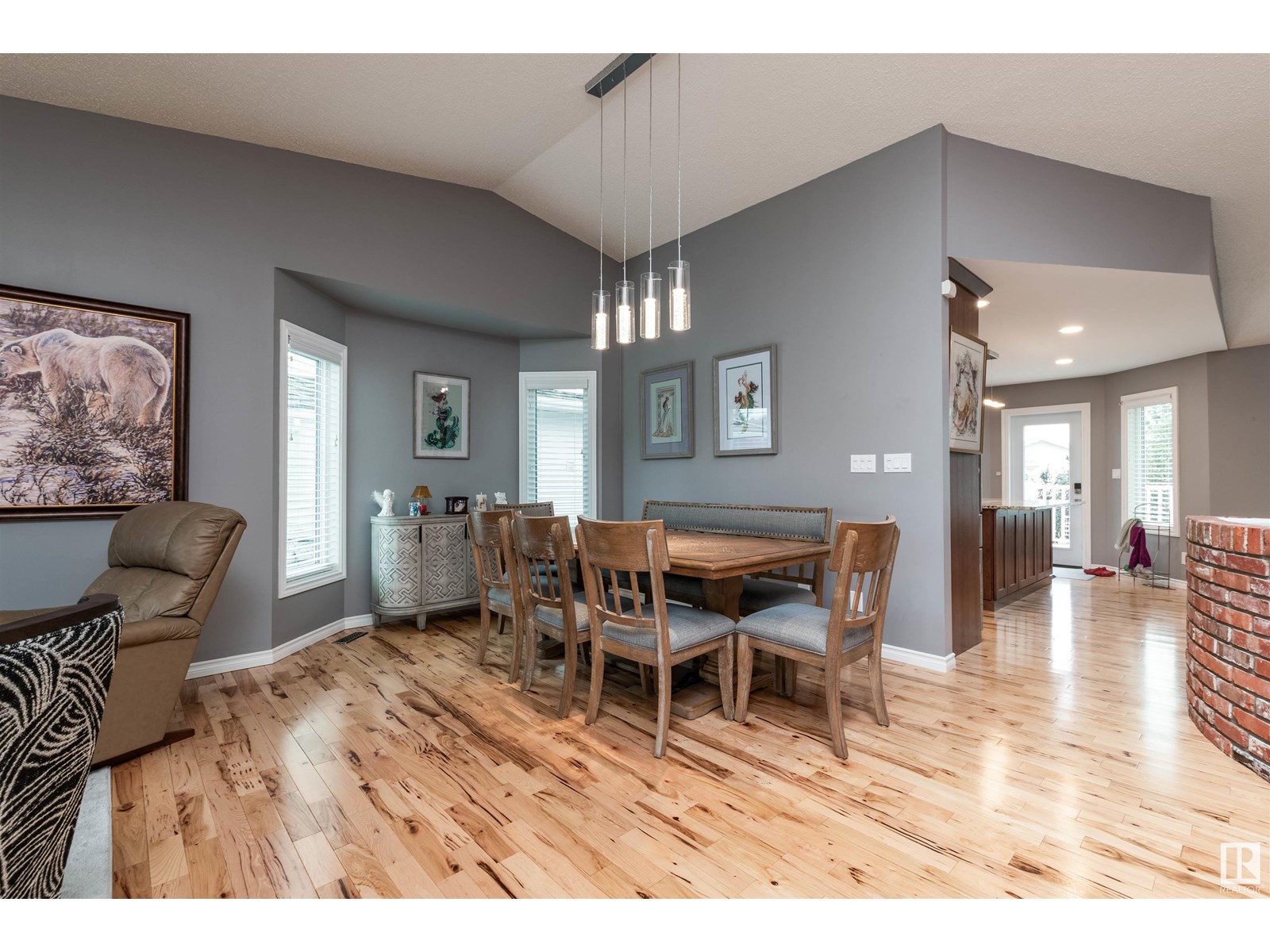 8 CARMEL CL
