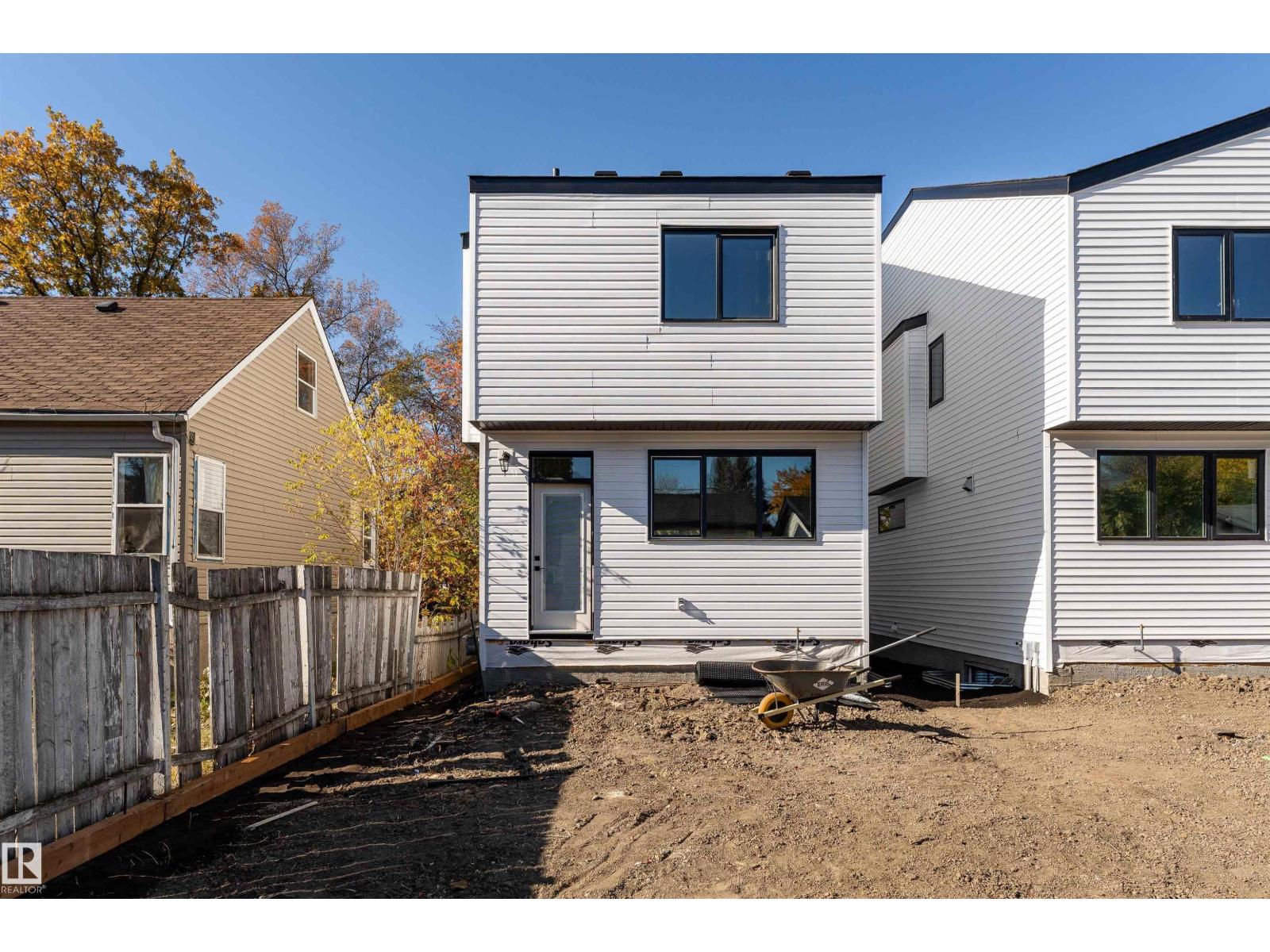 12031 124 ST NW NW