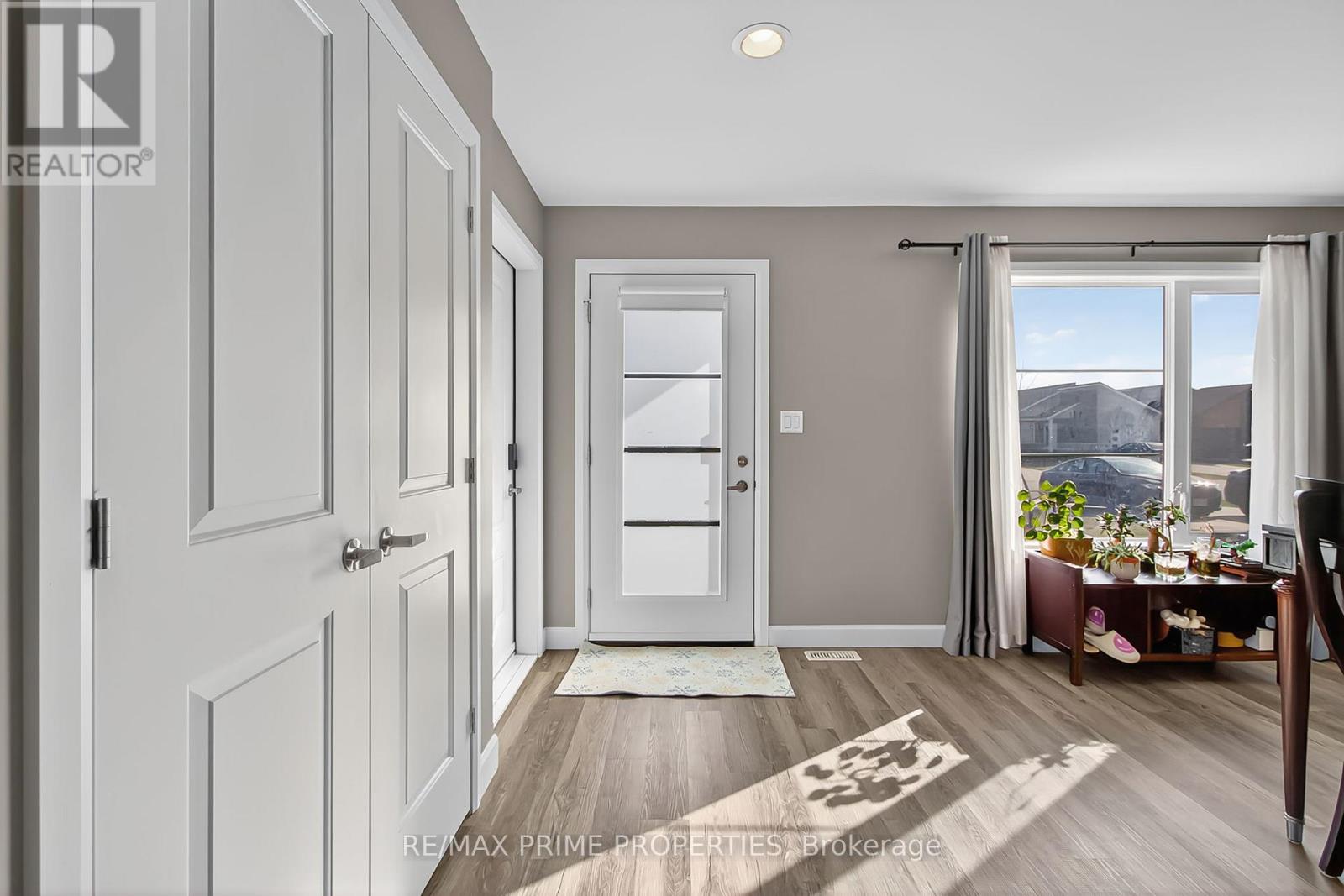 110 MOONSTONE CRESCENT