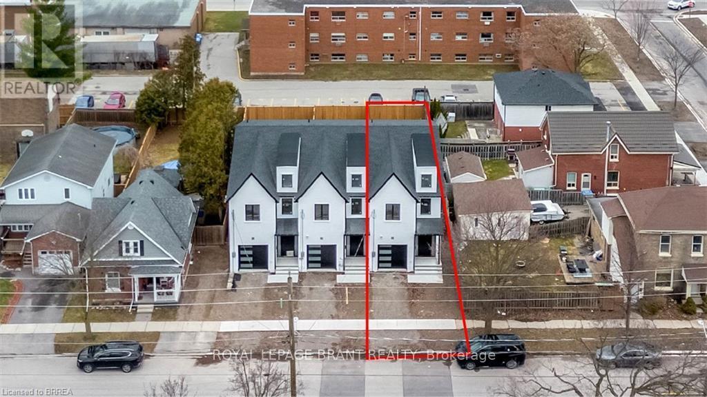 105 WINNIETT STREET