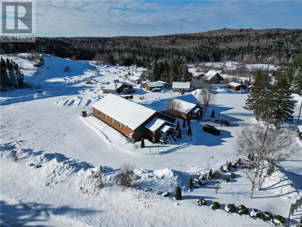 900 Creek Road