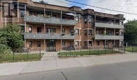 1384 KING STREET W Toronto (South Parkdale) ON M6K1H5