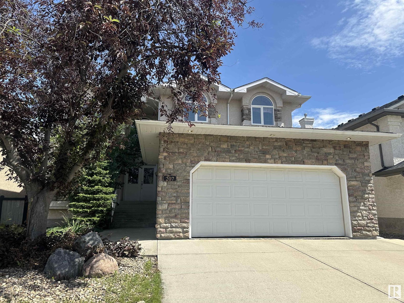 207 FALCONER LI NW