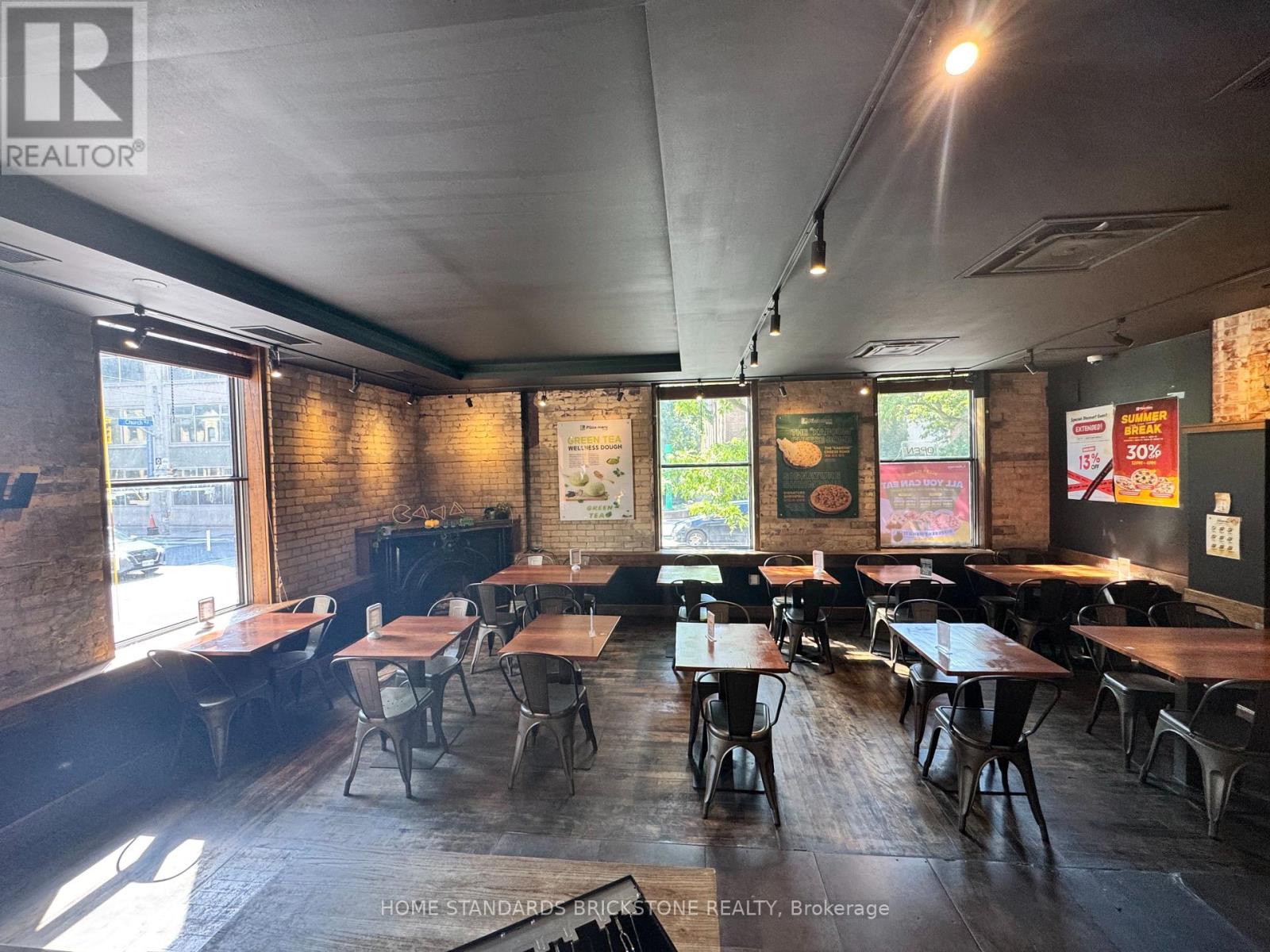 100 - 66 GERRARD STREET E