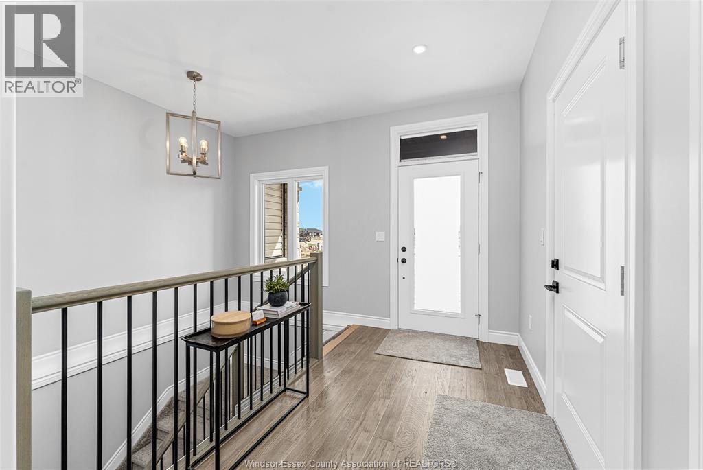 261 WORTHINGTON COURT