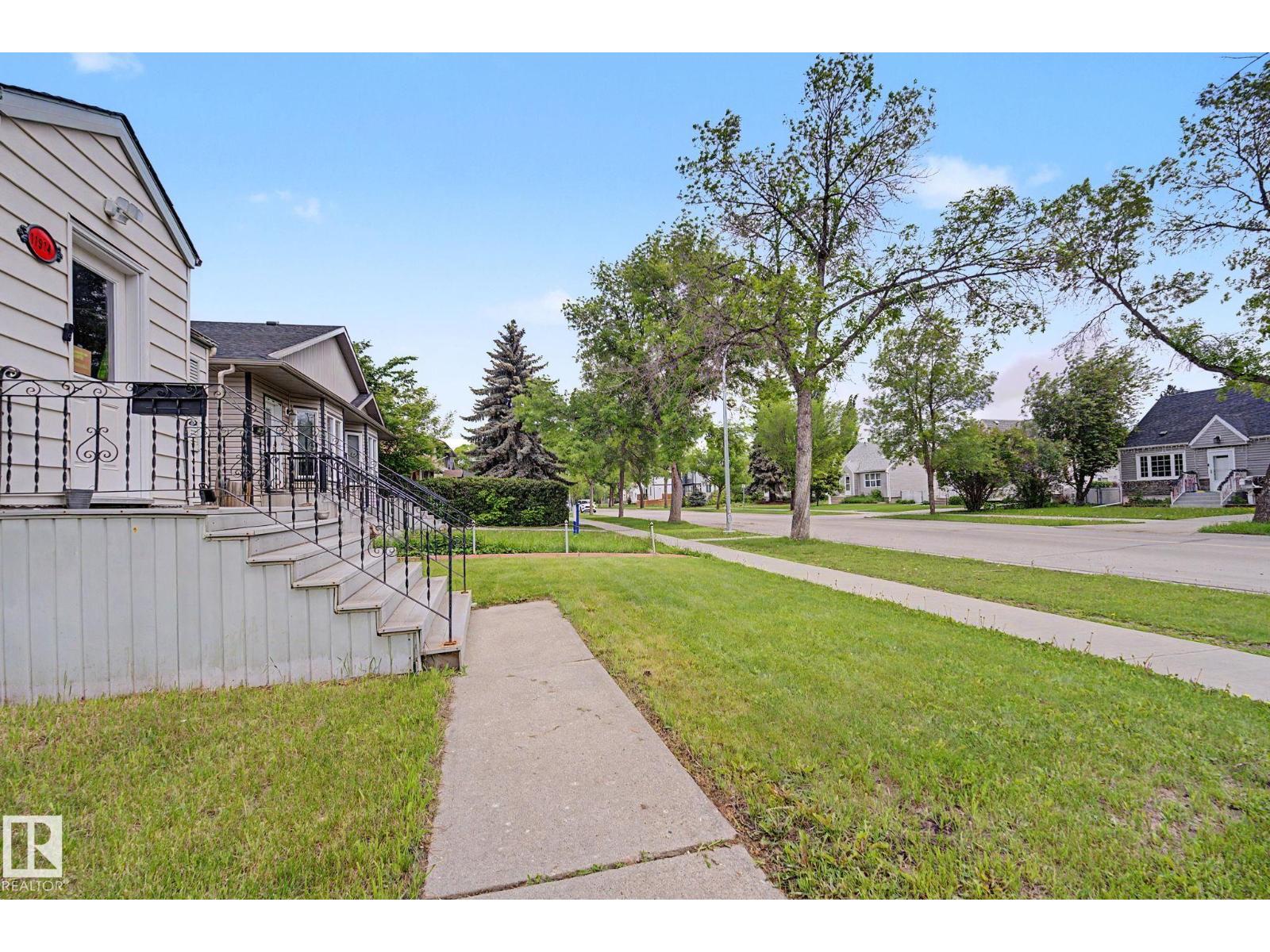 11914 124 ST NW