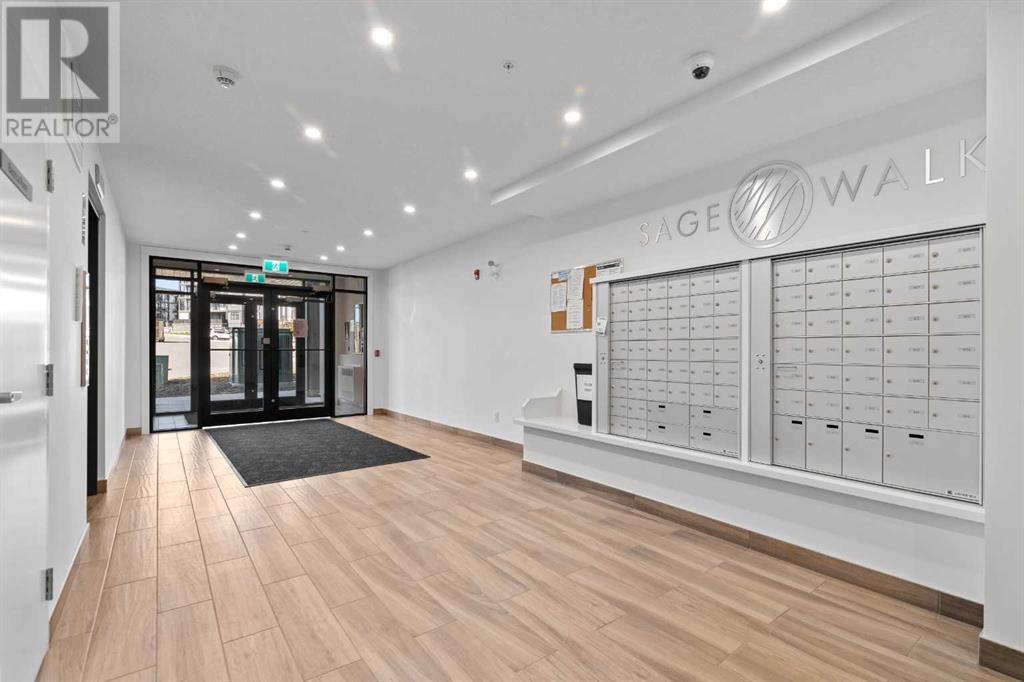 401, 30 Sage Hill Walk NW