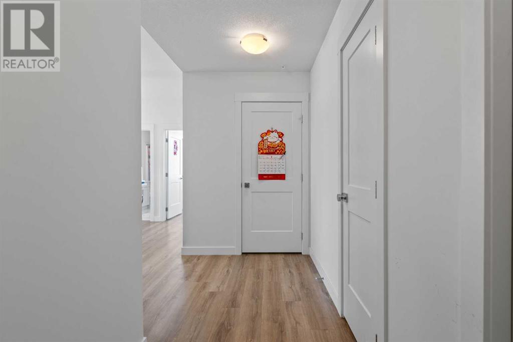 401, 30 Sage Hill Walk NW