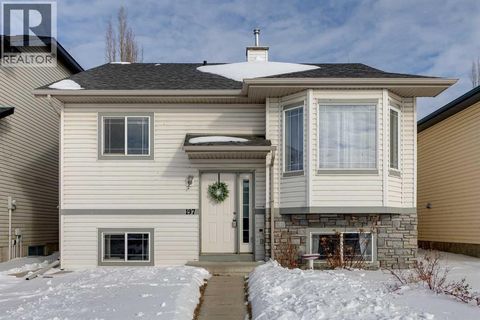 197 Stonegate Drive NW Airdrie AB T4B3A2