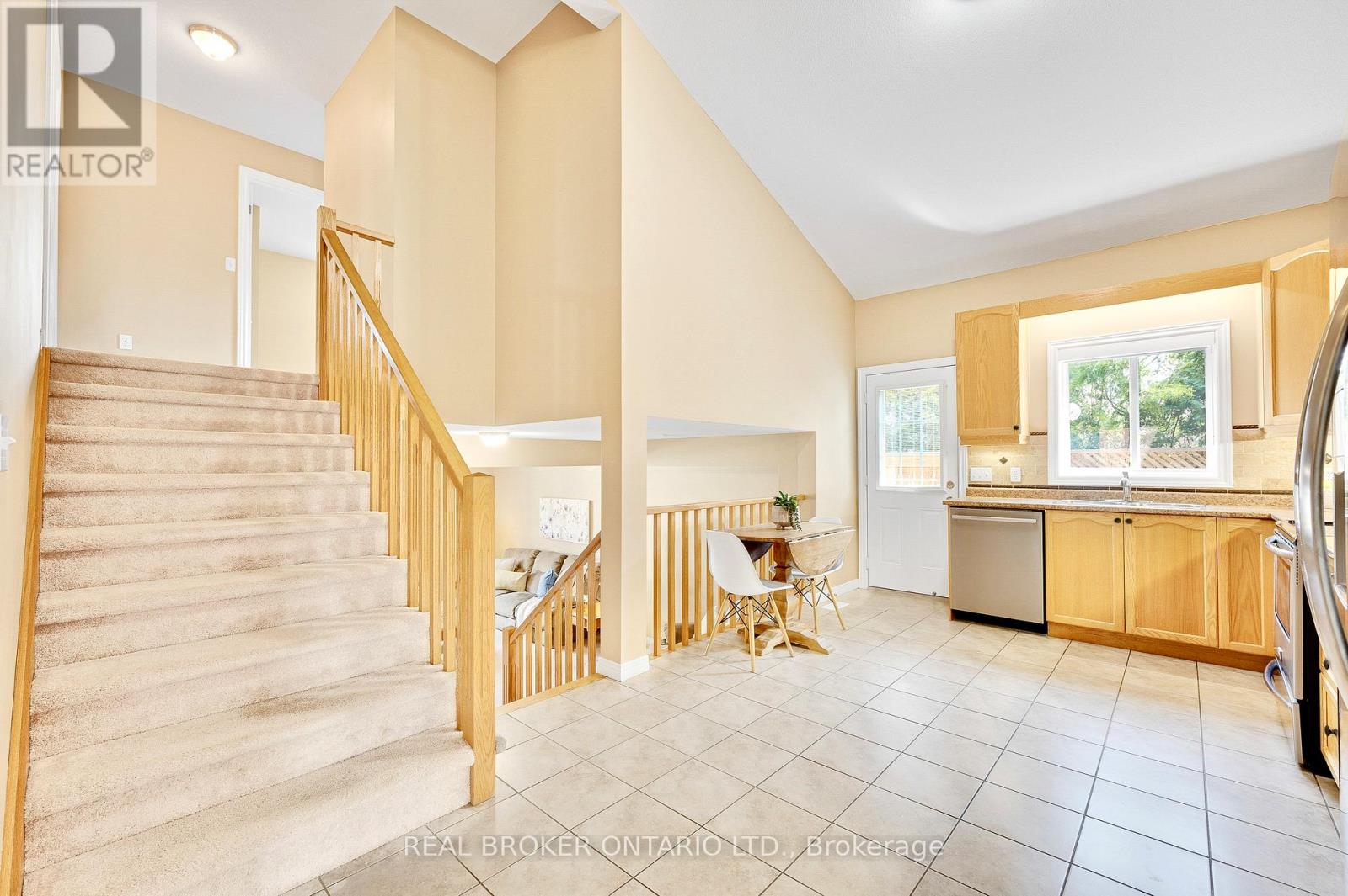 51 SUNDANCE CRESCENT